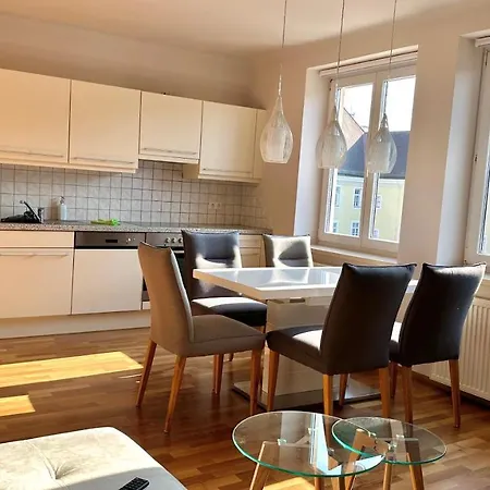 Homely 3
